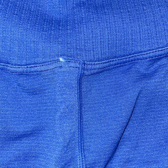 Free People Movement Good Karma Running Shorts size M/L NEW Blue Indigo w/ logo - Picture 4 of 5